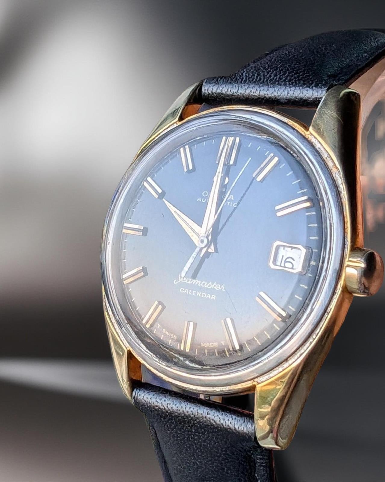 Omega Seamaster Calendar – Automatic 1960's 34 mm Gold Plated – Rare Black dial - Image 2